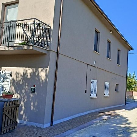 Marco - Camere Con Bagno Privato Vicino Al Centro Foligno Luaran gambar