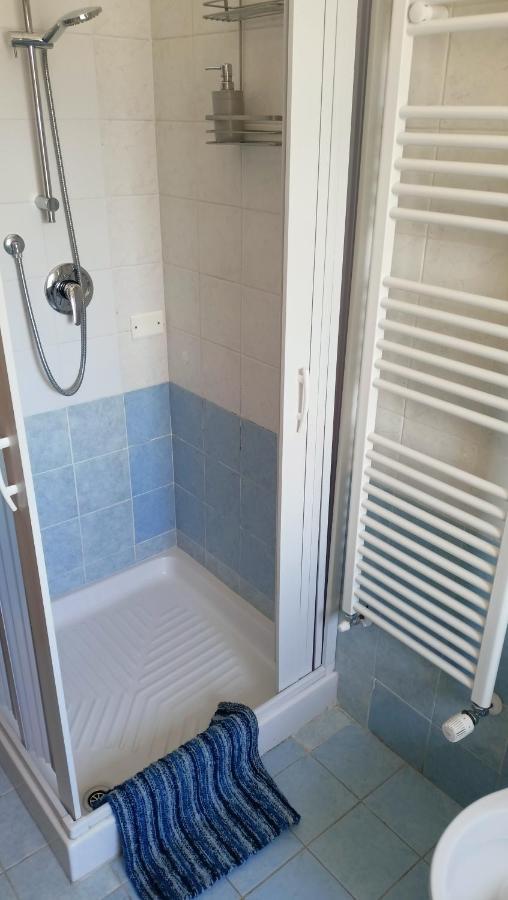 Marco - Camere Con Bagno Privato Vicino Al Centro Foligno Luaran gambar
