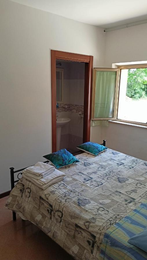 Marco - Camere Con Bagno Privato Vicino Al Centro Foligno Luaran gambar