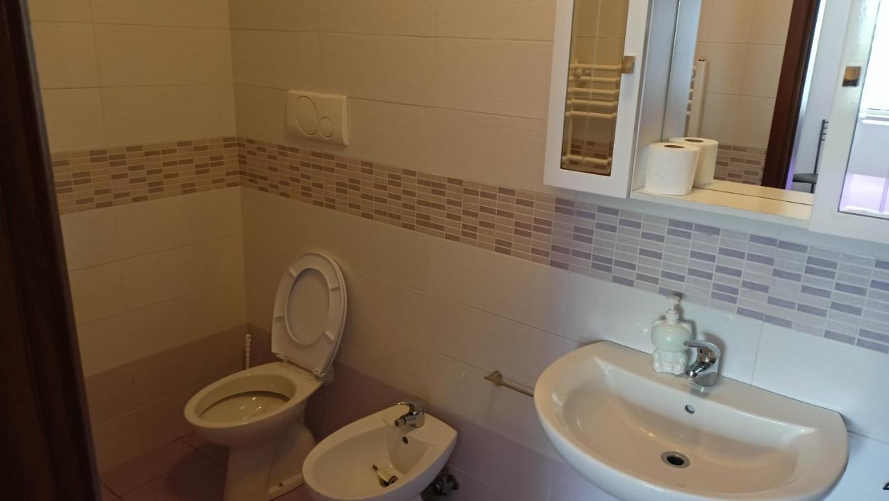 Marco - Camere Con Bagno Privato Vicino Al Centro Foligno Luaran gambar