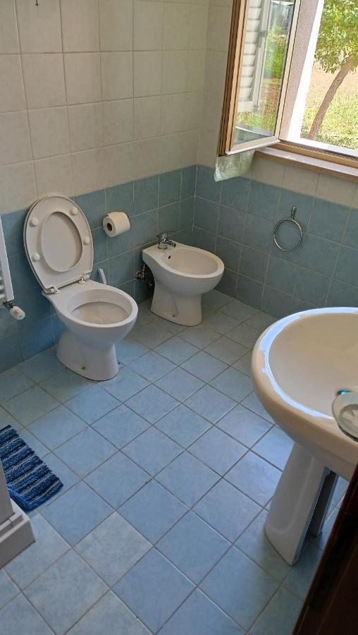 Marco - Camere Con Bagno Privato Vicino Al Centro Foligno Luaran gambar