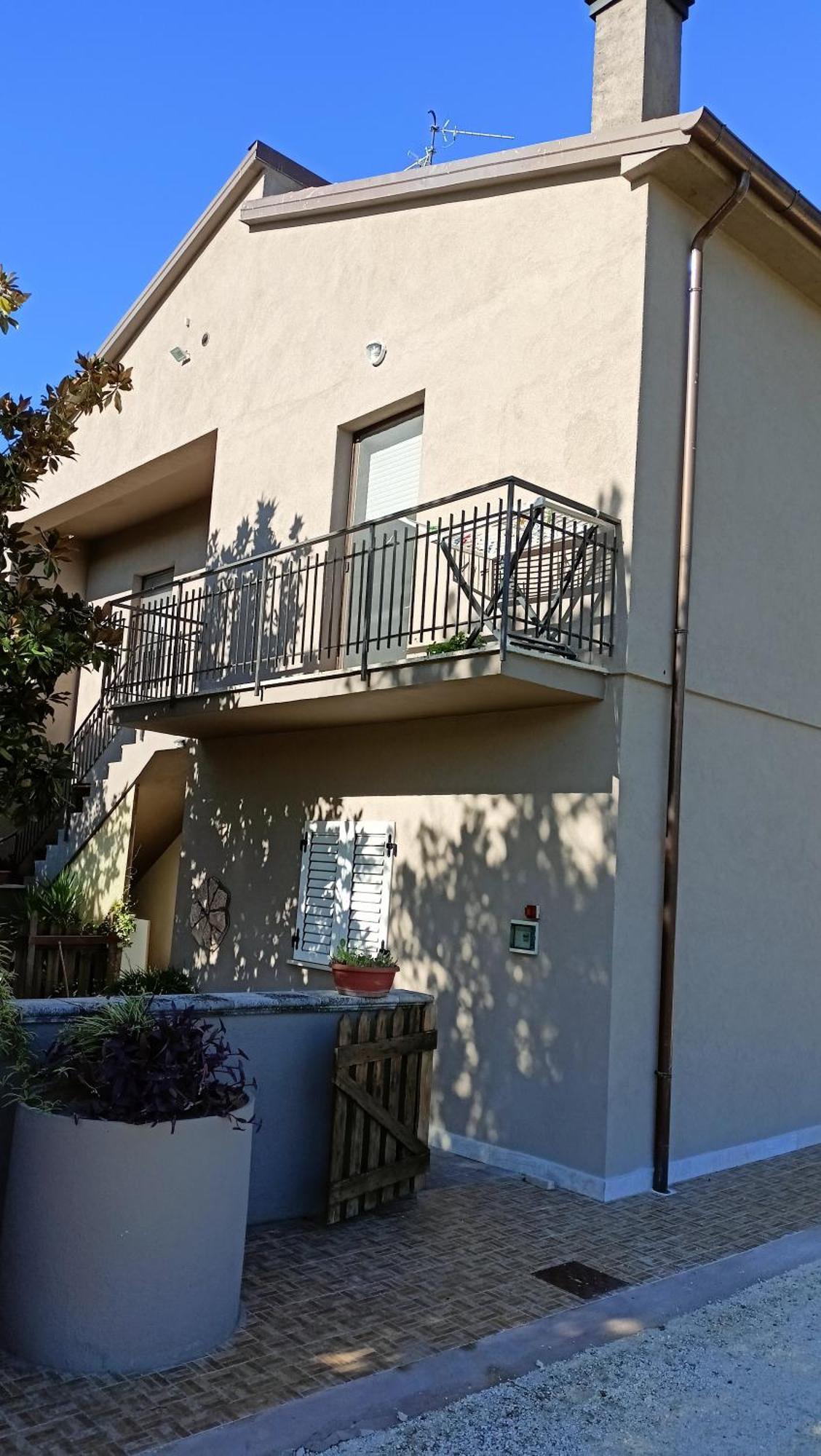 Marco - Camere Con Bagno Privato Vicino Al Centro Foligno Luaran gambar
